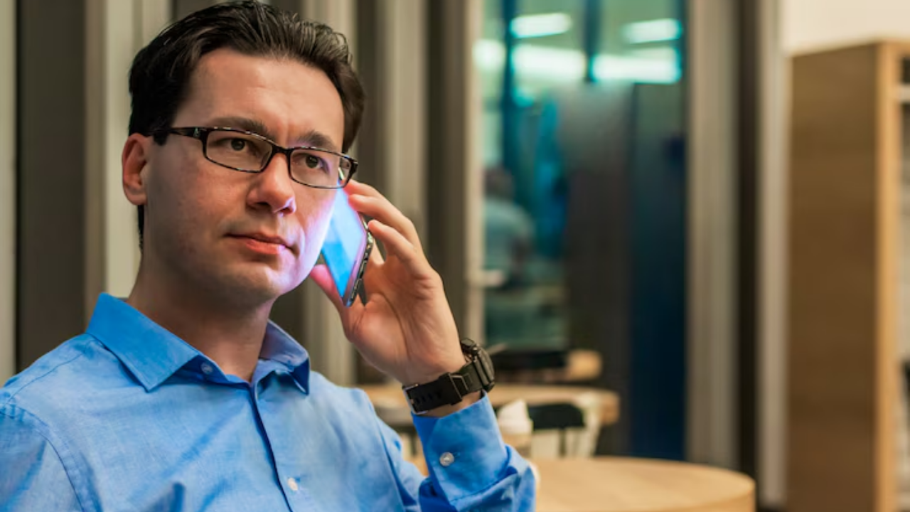 How to Train Your AI for Better Cold Calls