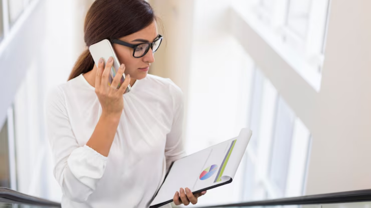 Real-Time Competitor Analysis During Calls Using AI